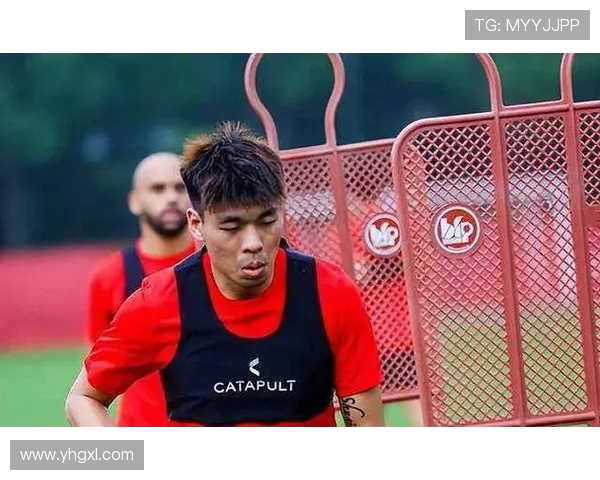 李帅直言中超竞争激烈唯有全力以赴才能在赛场上收获理想结果 李帅直言中超竞争激烈唯有全力以赴才能在赛场上收获理想结果